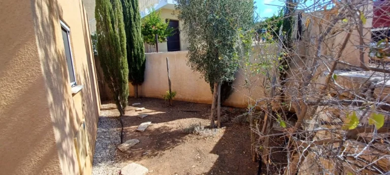 3 Bedroom House for Sale in Chlorakas, Paphos District