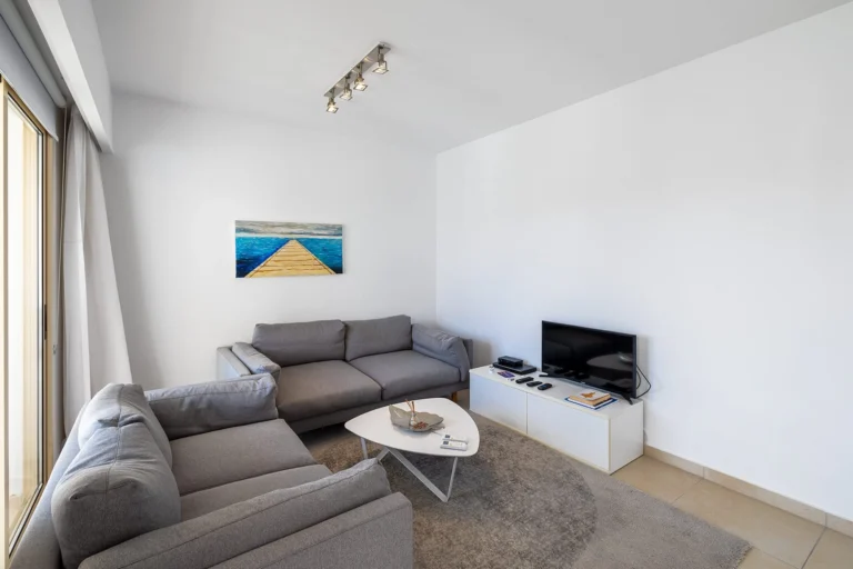 2 Bedroom Apartment for Sale in Paphos – Universal