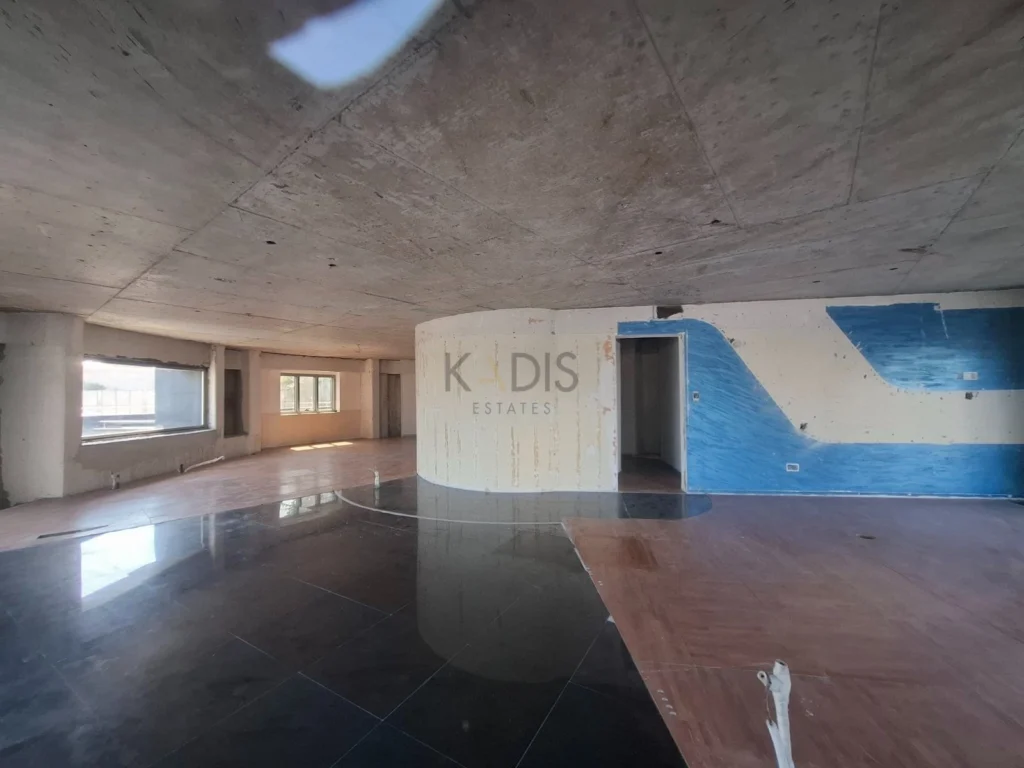 1581m² Building for Sale in Limassol – Neapolis