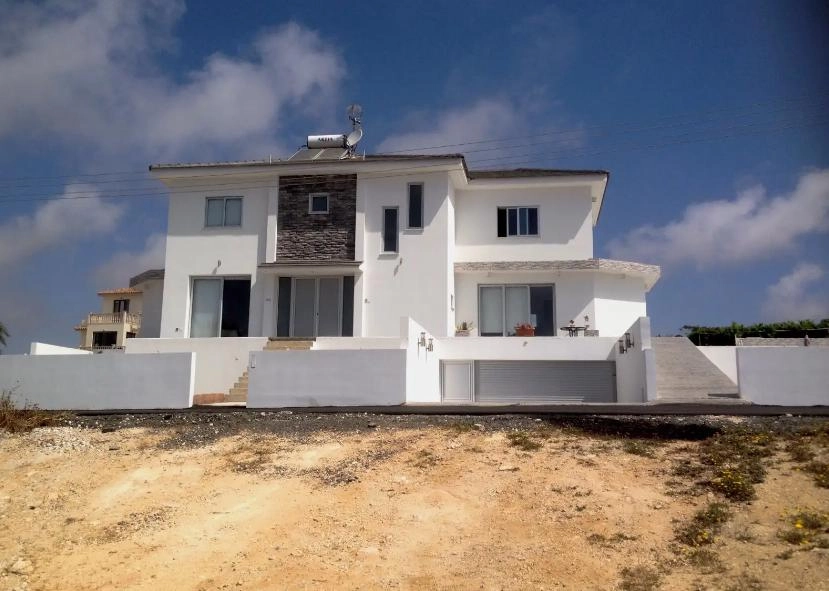 5 Bedroom House for Sale in Paralimni, Famagusta District