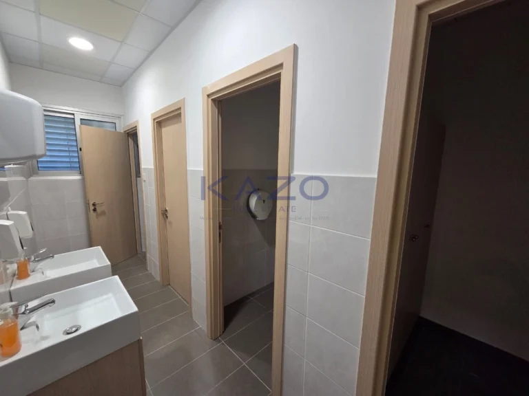 1700m² Commercial for Sale in Ypsonas, Limassol District