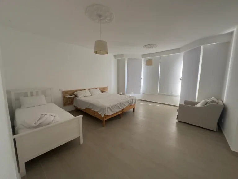 6+ Bedroom House for Sale in Pegeia, Paphos District
