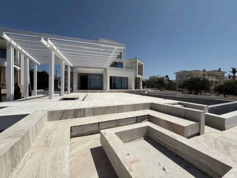6+ Bedroom House for Sale in Limassol District
