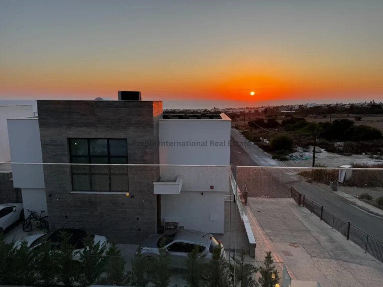 3 Bedroom House for Sale in Chlorakas, Paphos District