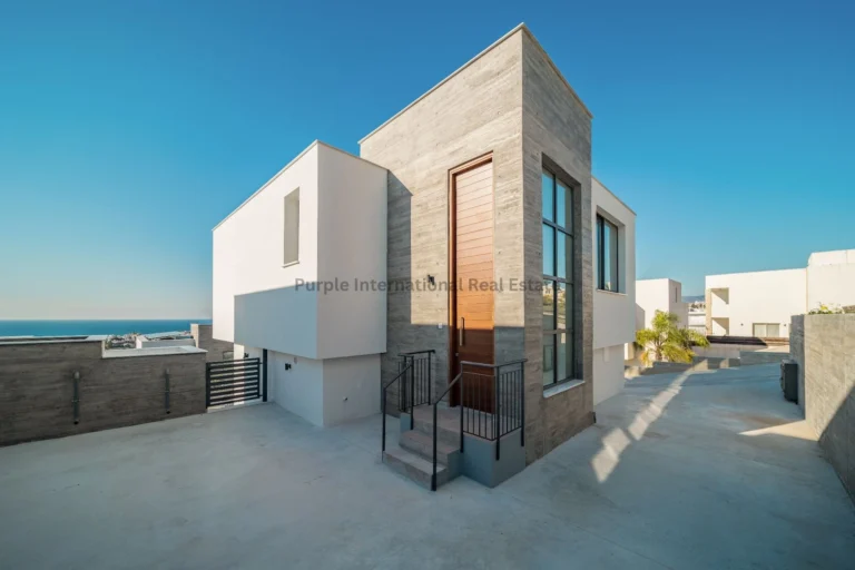 3 Bedroom House for Sale in Chlorakas, Paphos District