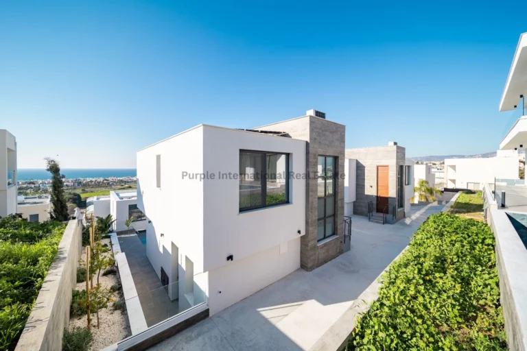 3 Bedroom House for Sale in Chlorakas, Paphos District