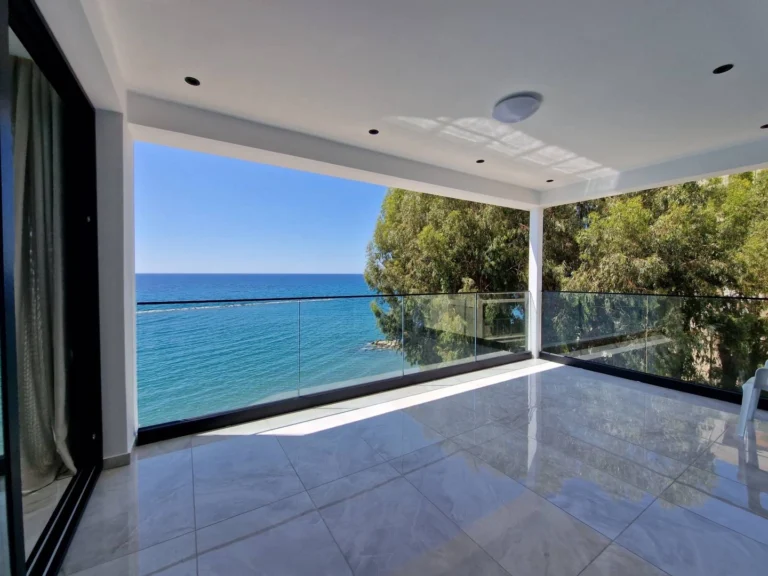 3 Bedroom Apartment for Sale in Germasogeia, Limassol District