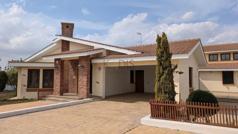 4 Bedroom House for Sale in Geri, Nicosia District
