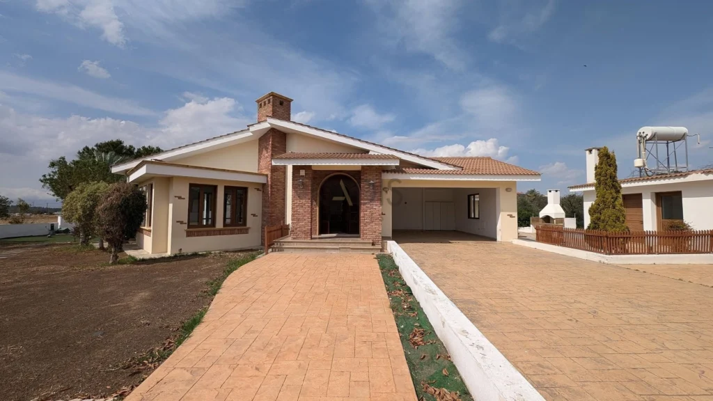 4 Bedroom House for Sale in Geri, Nicosia District