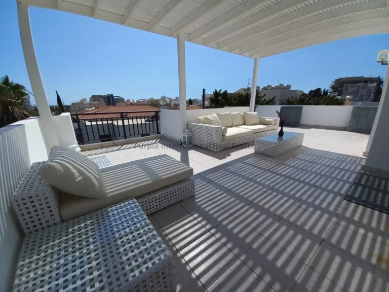 2 Bedroom Apartment for Sale in Paphos – Universal