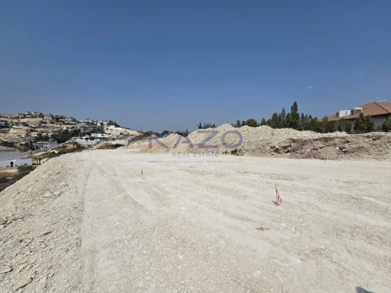 1,019m² Plot for Sale in Agios Tychonas, Limassol District