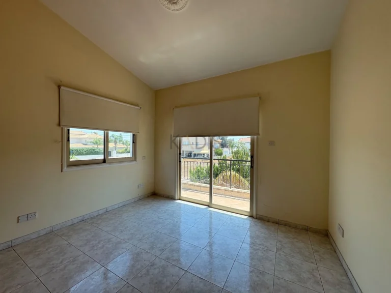 4 Bedroom House for Sale in Strovolos, Nicosia District
