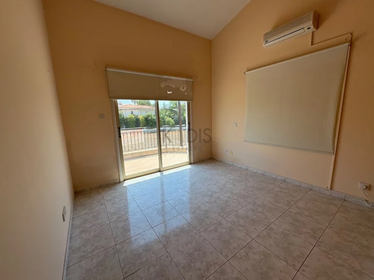 4 Bedroom House for Sale in Strovolos, Nicosia District