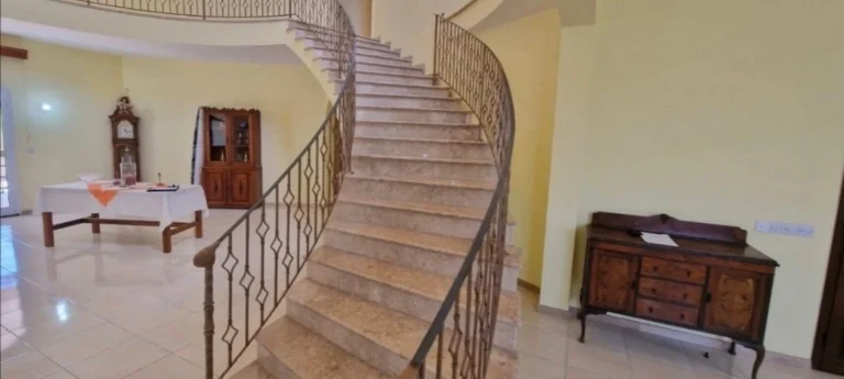 6+ Bedroom House for Sale in Asgata, Limassol District