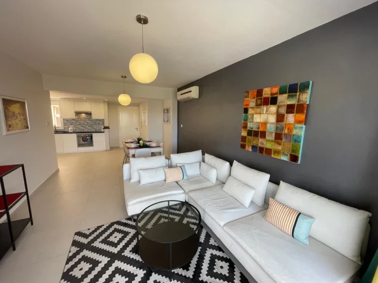 3 Bedroom Apartment for Sale in Paphos – Universal