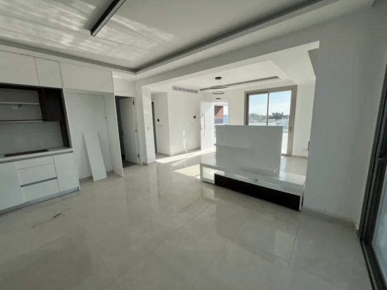 2 Bedroom Apartment for Sale in Paphos – Universal