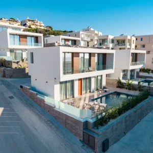 3 Bedroom House for Sale in Chlorakas, Paphos District