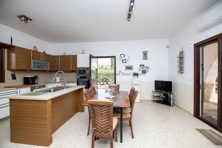 3 Bedroom House for Sale in Frenaros, Famagusta District