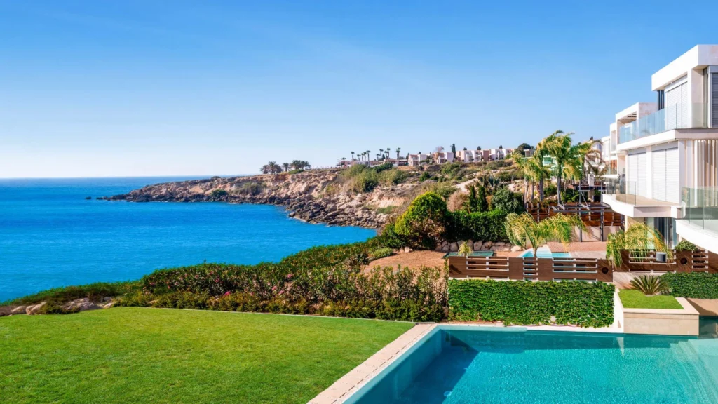 6+ Bedroom House for Sale in Chlorakas, Paphos District