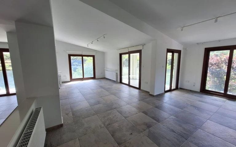 5 Bedroom House for Sale in Kakopetria, Nicosia District
