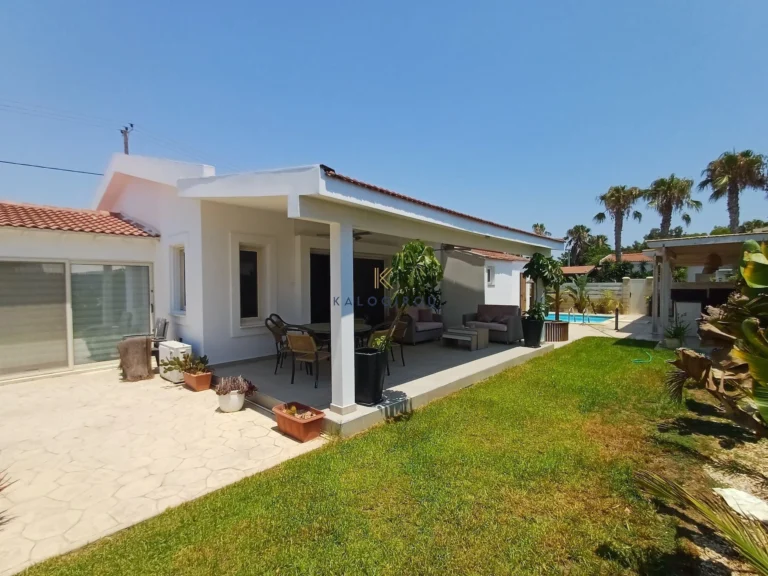 3 Bedroom House for Sale in Meneou, Larnaca District