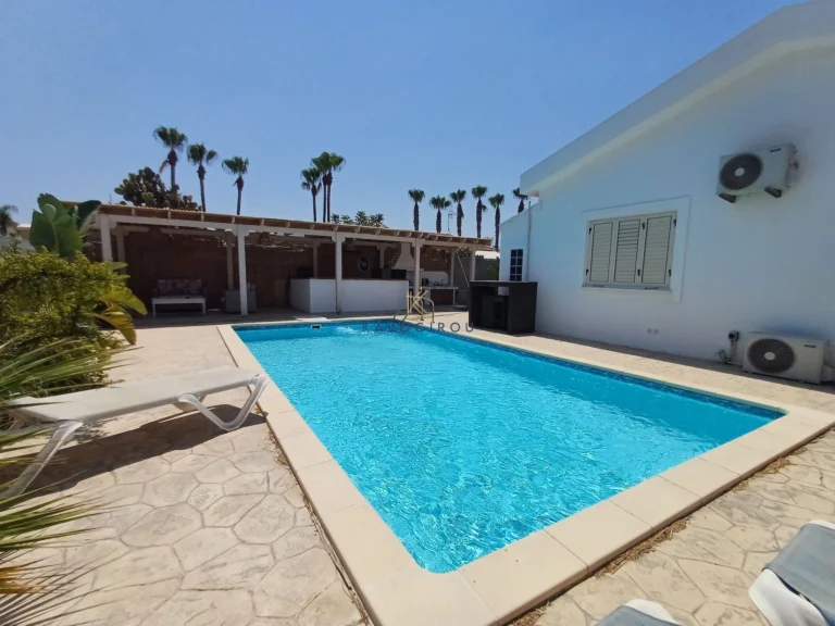 3 Bedroom House for Sale in Meneou, Larnaca District