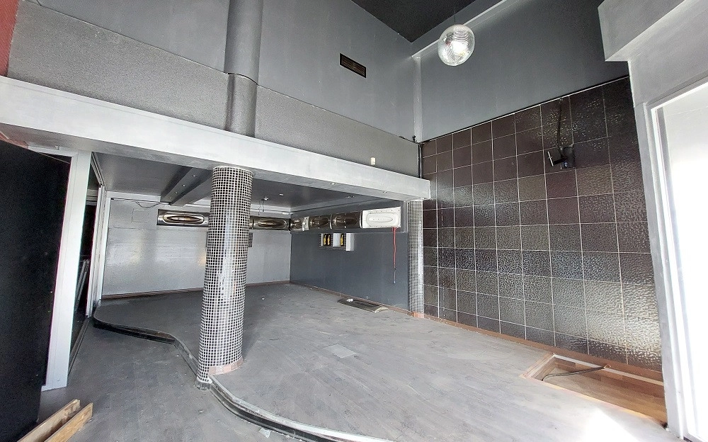 725m² Commercial for Sale in Agioi Omologites, Nicosia District