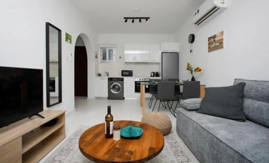 1 Bedroom Apartment for Sale in Tombs Of the Kings, Paphos District