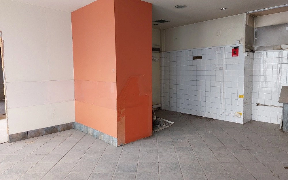 261m² Commercial for Sale in Agioi Omologites, Nicosia District