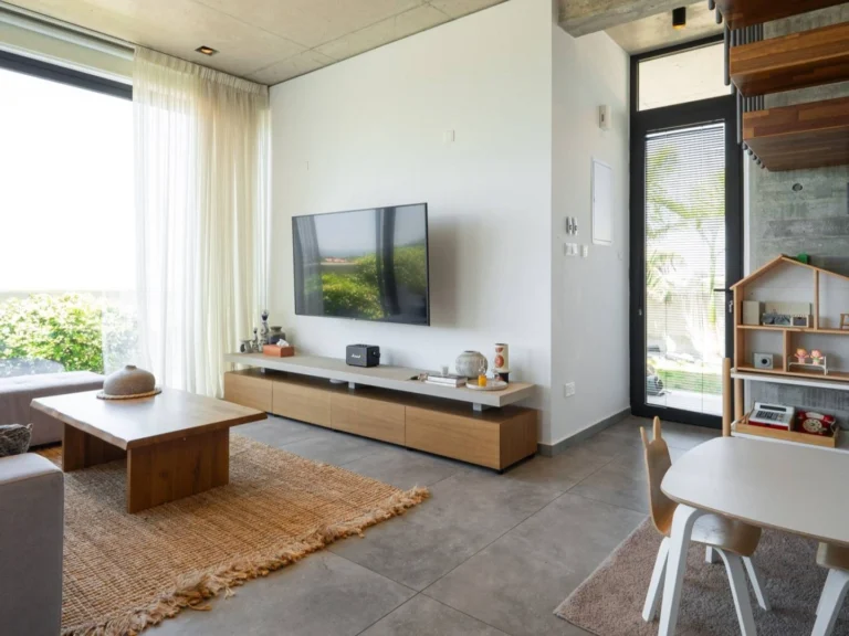 3 Bedroom House for Sale in Chlorakas, Paphos District