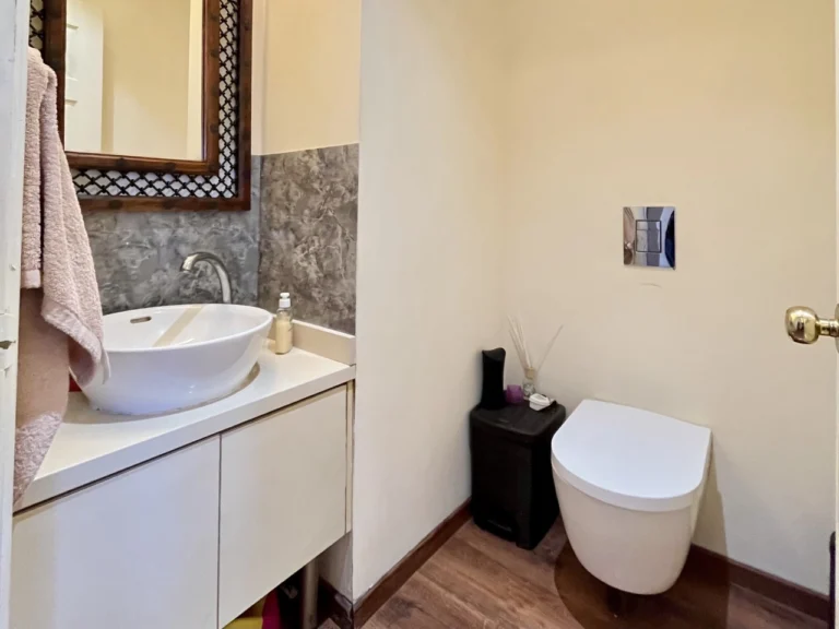 4 Bedroom House for Sale in Agios Dometios, Nicosia District