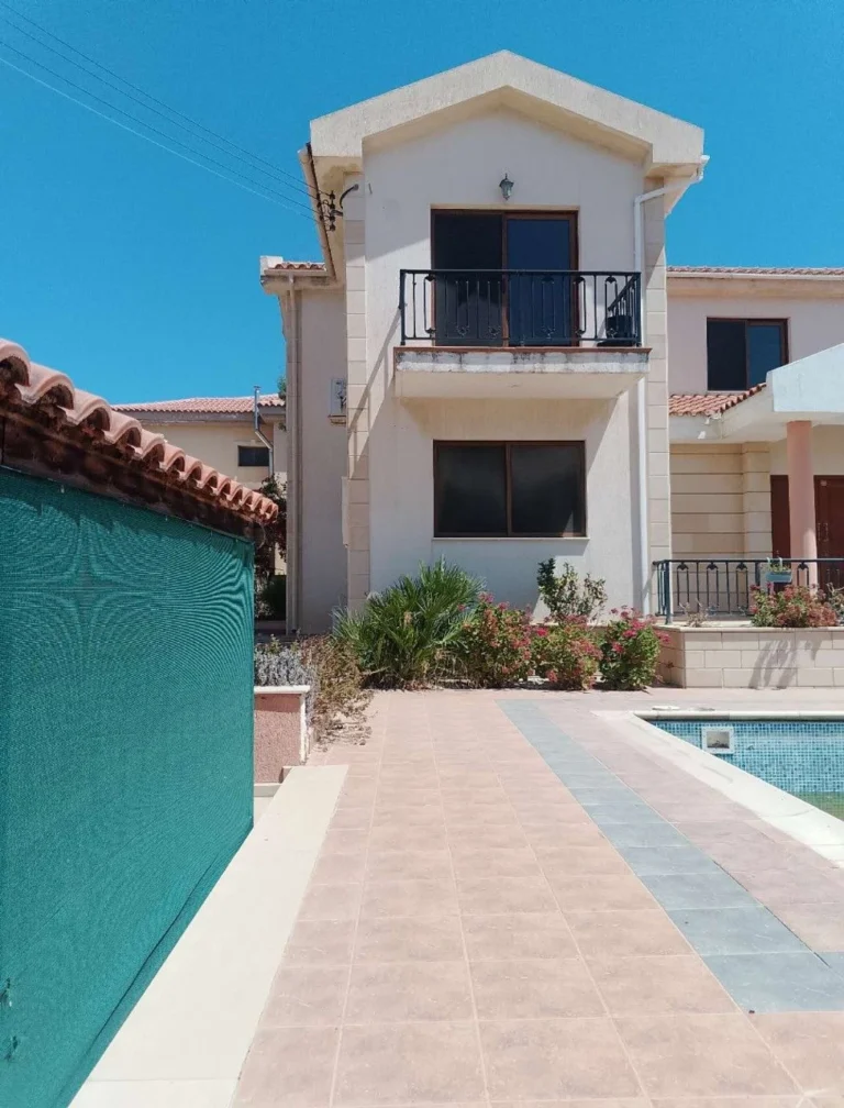 4 Bedroom House for Sale in Mouttagiaka, Limassol District