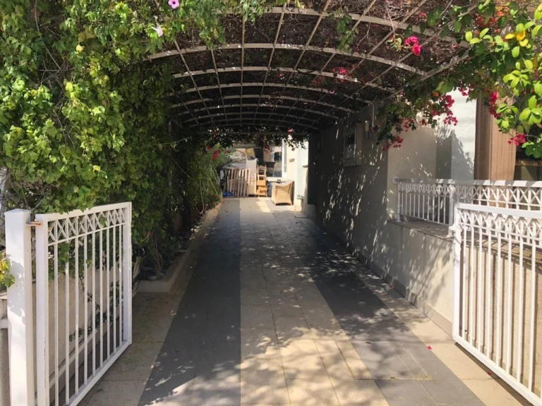 3 Bedroom House for Sale in Potamos Germasogeias, Limassol District