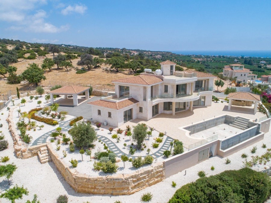 4 Bedroom House for Sale in Saint George, Paphos District