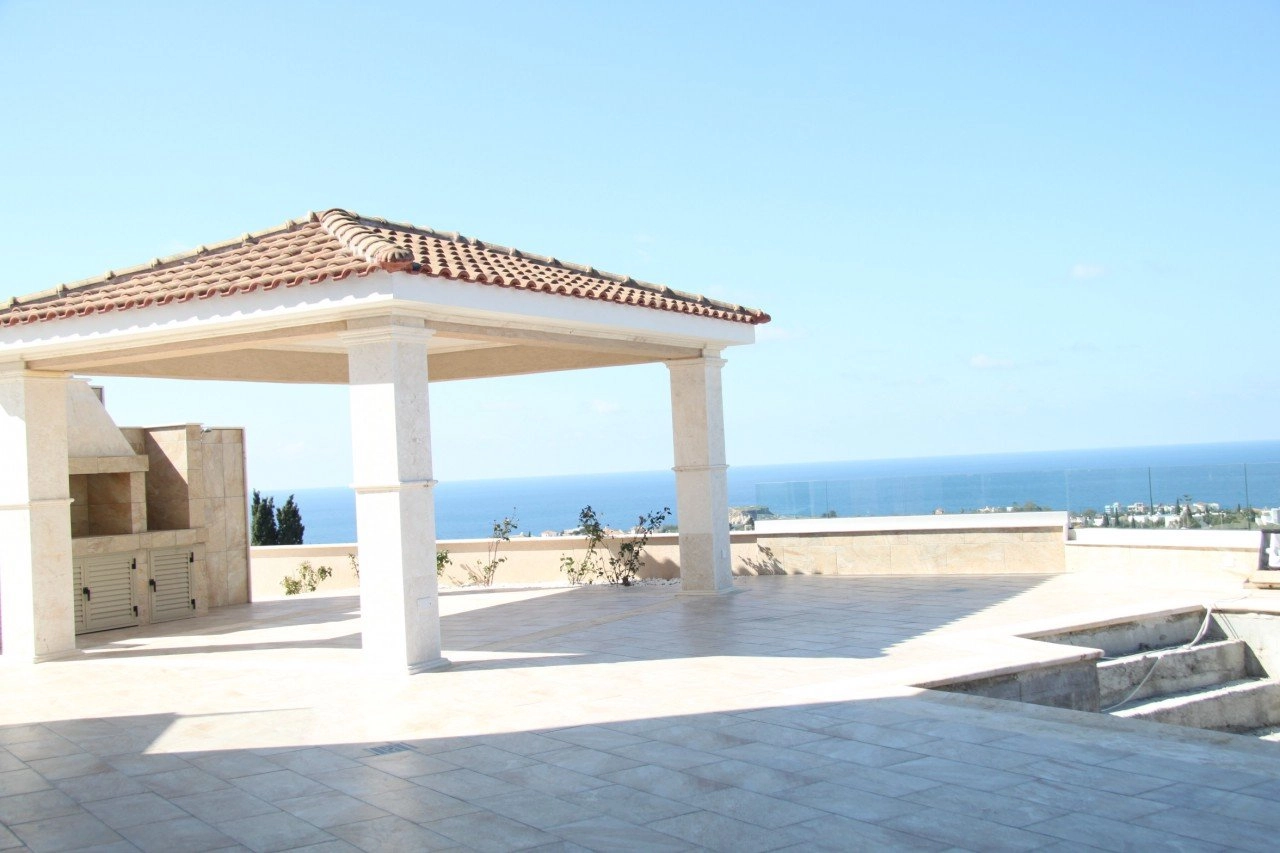 4 Bedroom House for Sale in Saint George, Paphos District