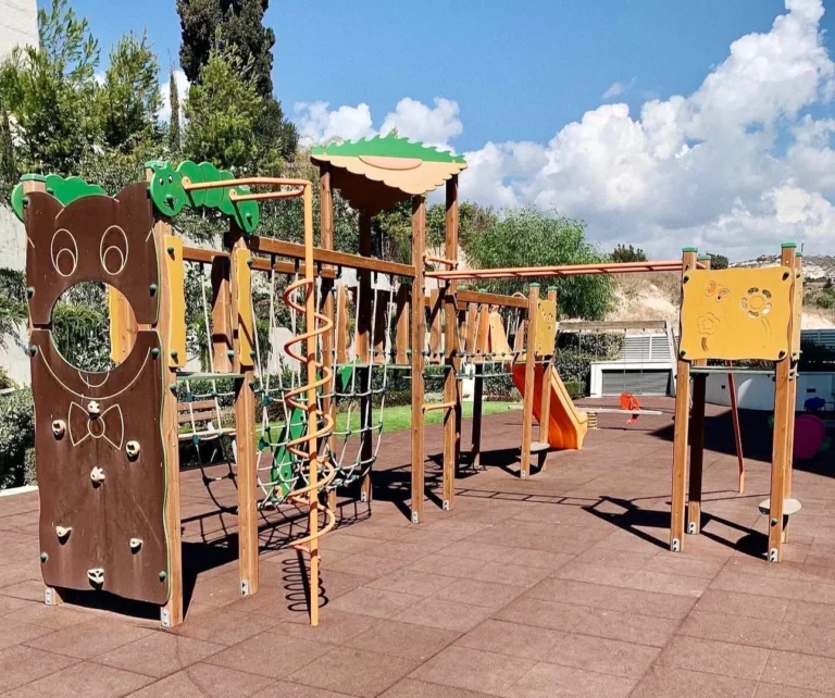 3 Bedroom Apartment for Sale in Agios Tychonas, Limassol District