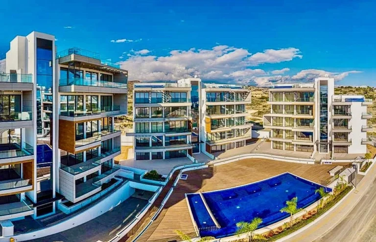 2 Bedroom Apartment for Sale in Agios Tychonas, Limassol District