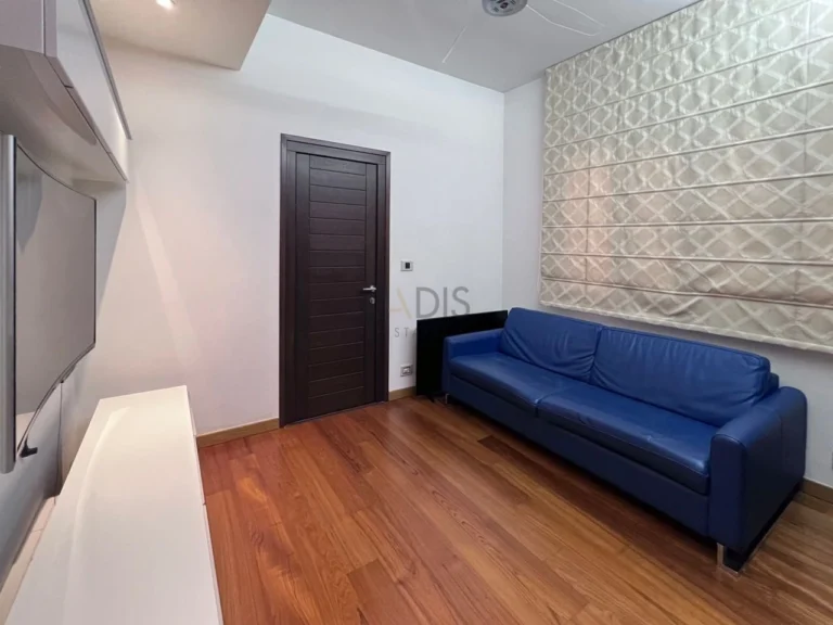 5 Bedroom House for Sale in Engomi, Nicosia District