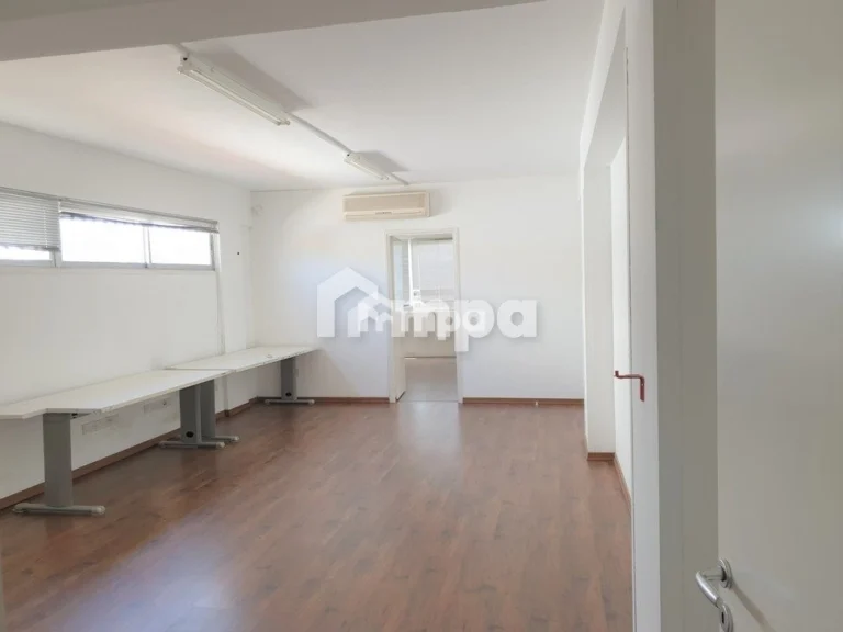 300m² Commercial for Rent in Nicosia – Kaimakli