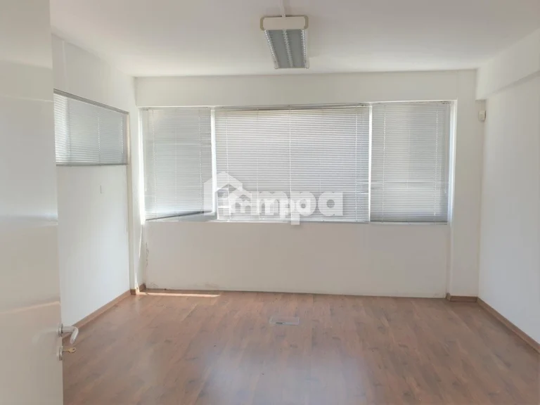 300m² Commercial for Rent in Nicosia – Kaimakli