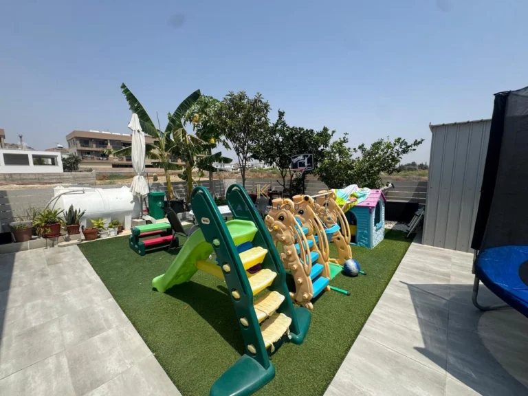 3 Bedroom House for Sale in Oroklini, Larnaca District