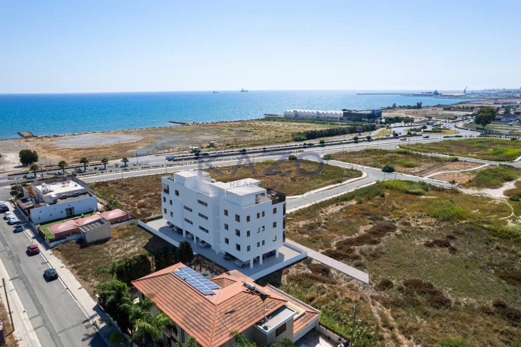 733m² Building for Sale in Larnaca – Chrysopolitissa