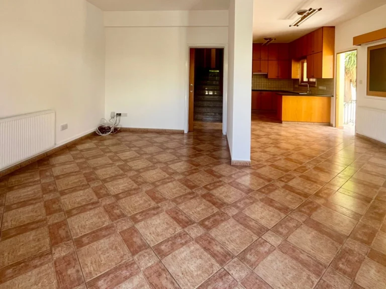 3 Bedroom House for Sale in Agios Dometios, Nicosia District