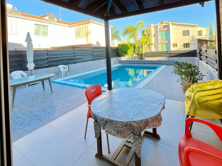 3 Bedroom House for Sale in Latsia, Nicosia District