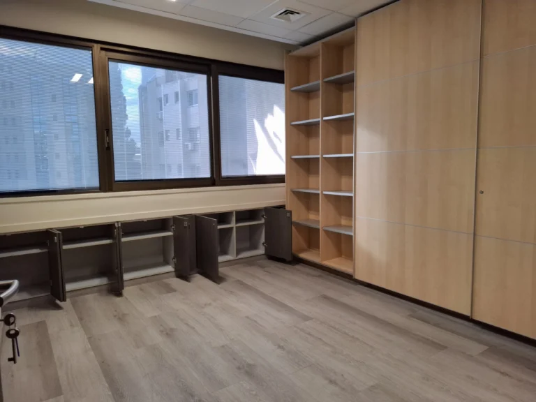 427m² Office for Rent in Nicosia District