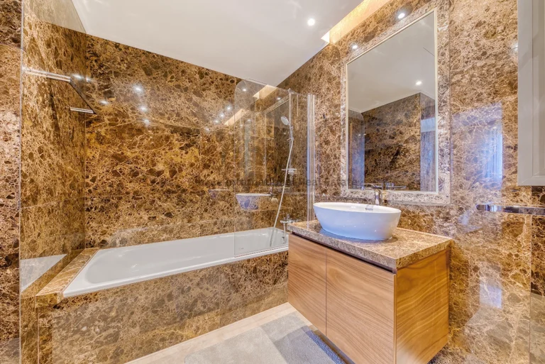 3 Bedroom Apartment for Sale in Agios Tychonas, Limassol District