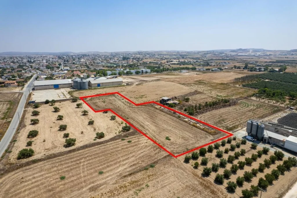 6,021m² Plot for Sale in Athienou, Larnaca District
