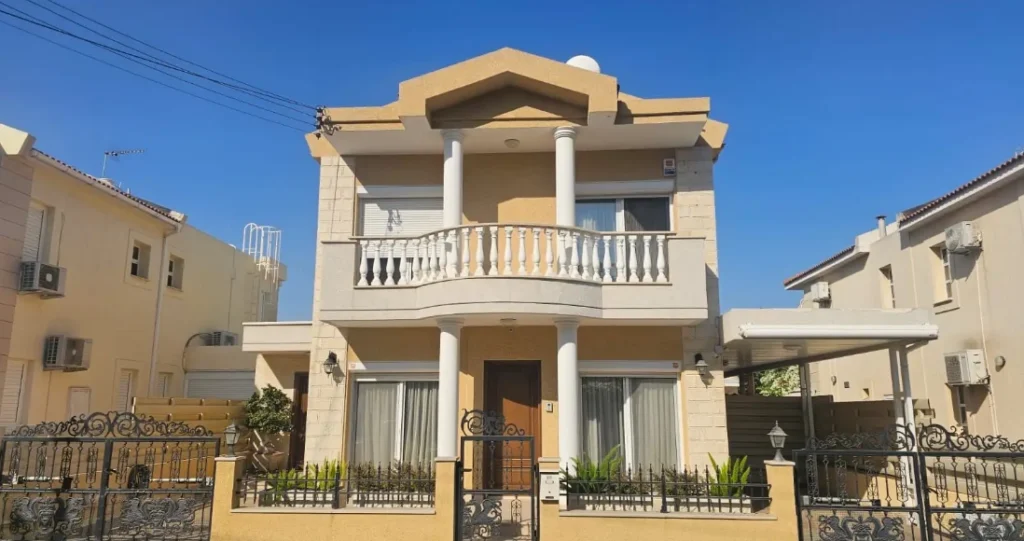 3 Bedroom House for Sale in Limassol – Agios Athanasios