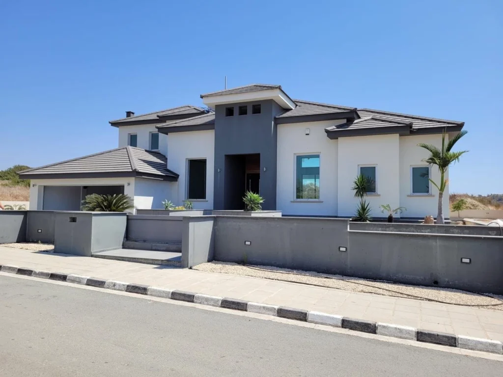 4 Bedroom House for Sale in Moni, Limassol District