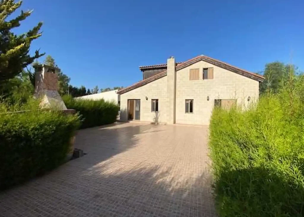 4 Bedroom House for Sale in Pissouri, Limassol District